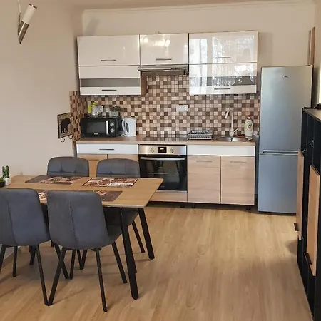 Apartman Cadet With View