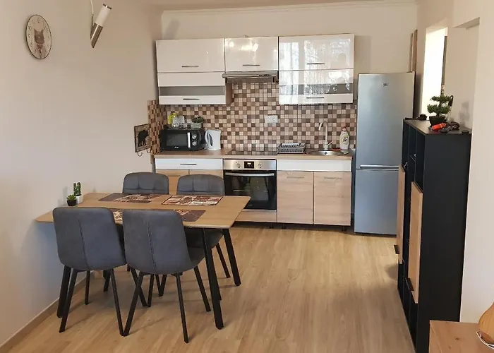 Apartment Cadet With View